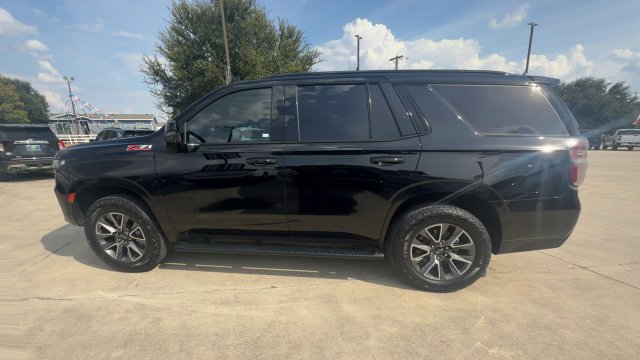 Used 2023 Chevrolet Tahoe Z71 w/ Luxury Package AWD/4WD image 5