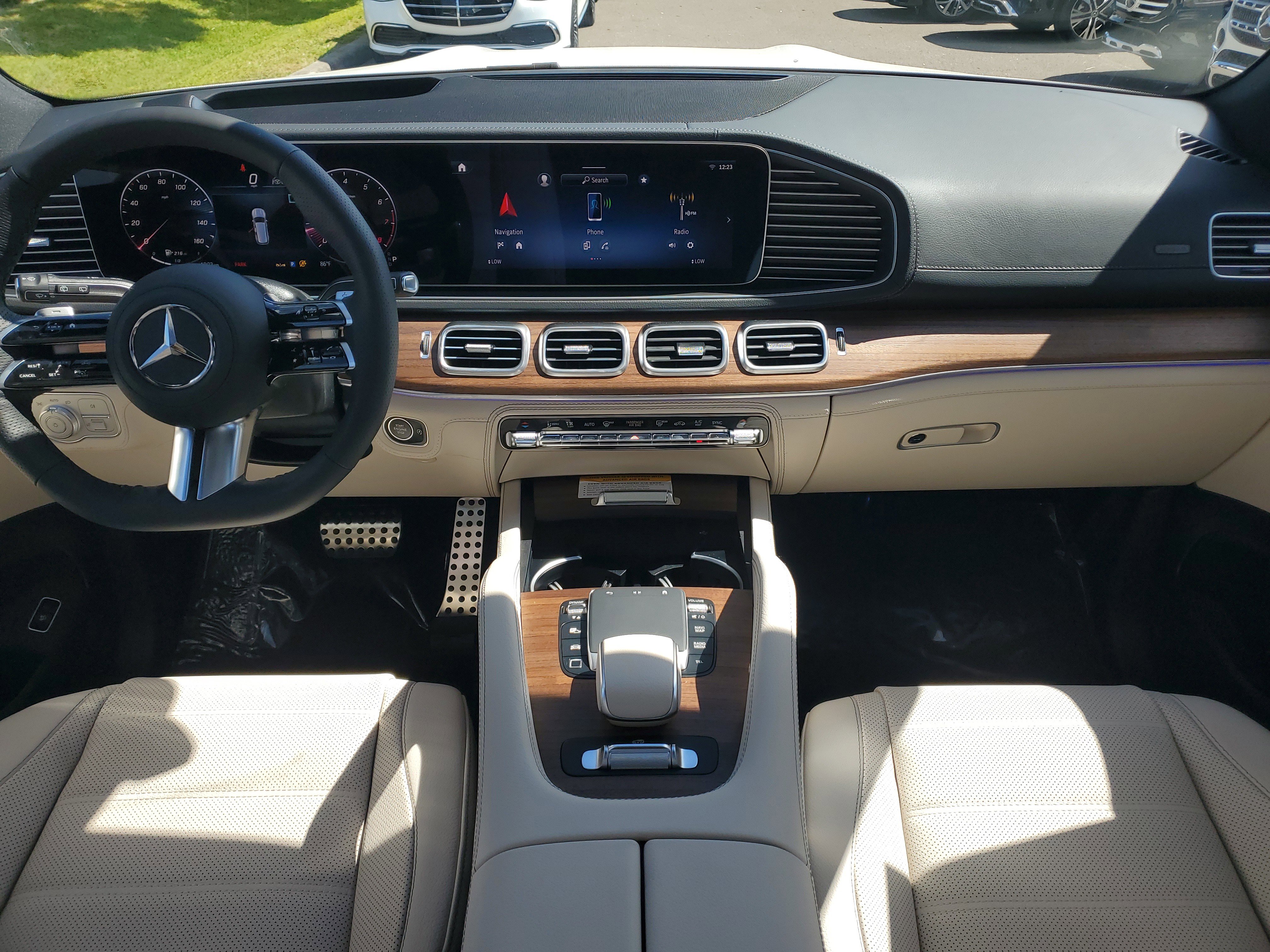 New 2026 Mercedes-Benz GLS 580 4MATIC image 18