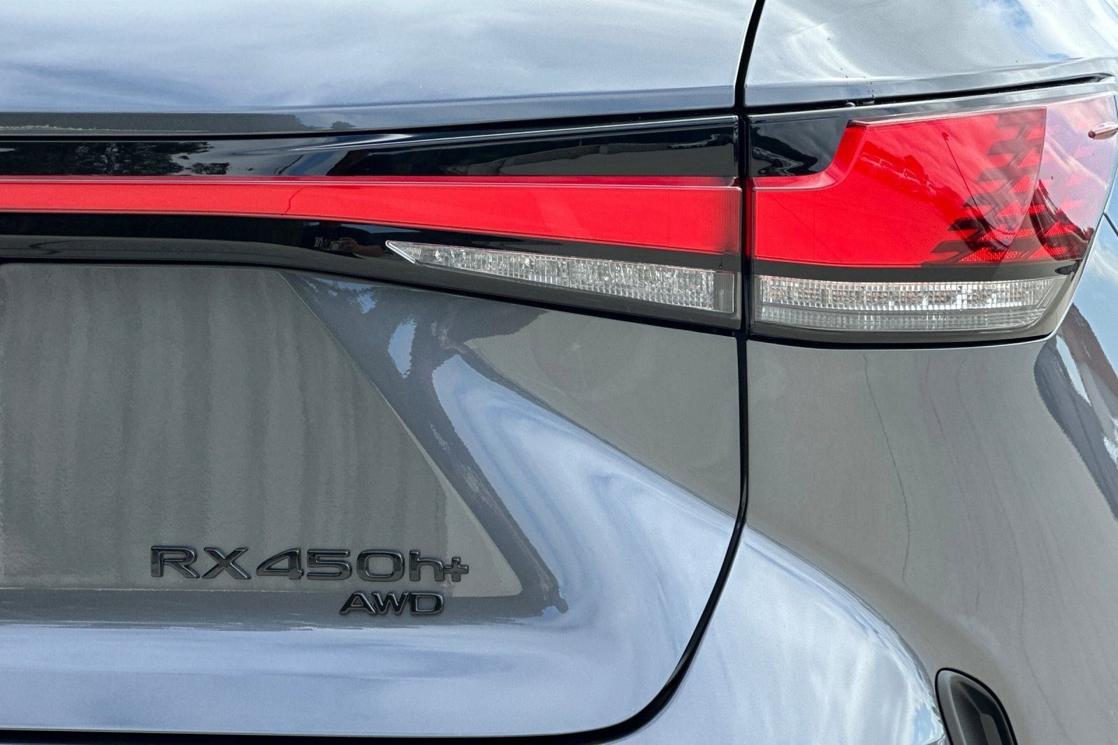 New 2026 Lexus RX 450h AWD image 12