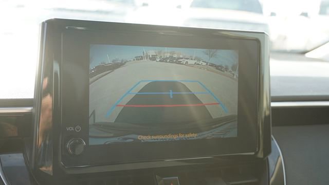 Used 2023 Toyota Corolla LE image 19