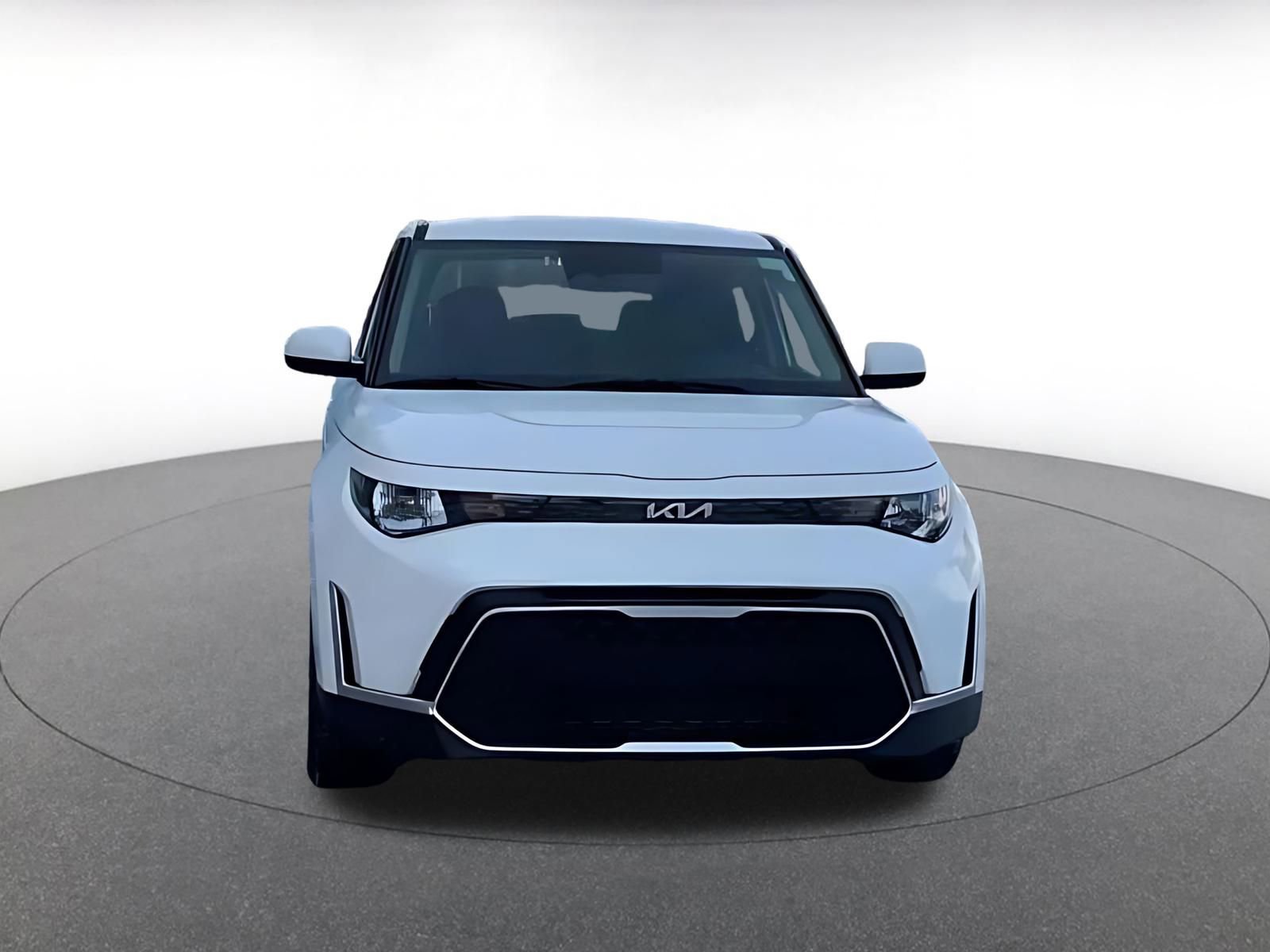 Used 2025 Kia Soul LX w/ LX Technology Package image 16