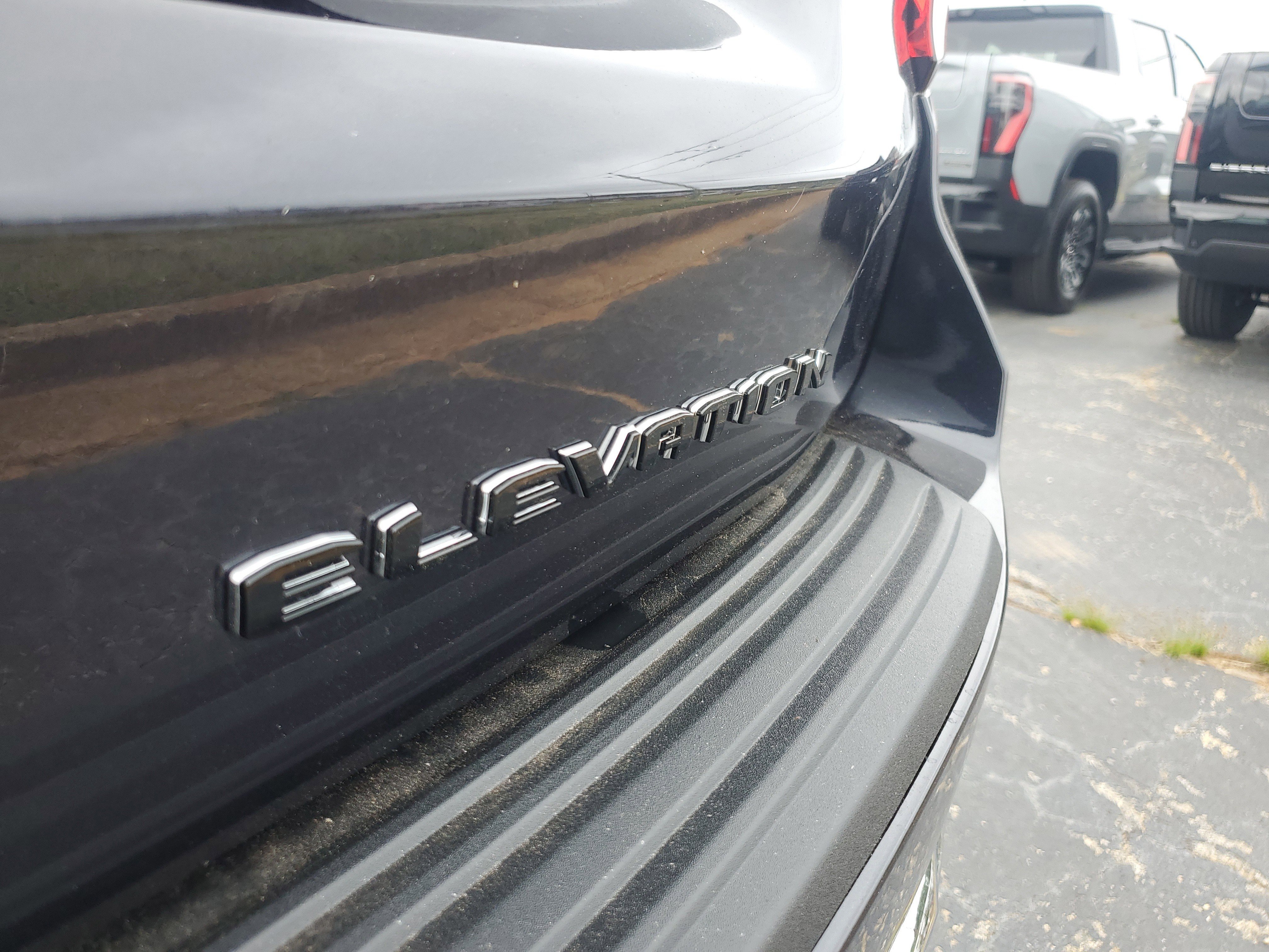 New 2026 GMC Yukon Elevation image 6