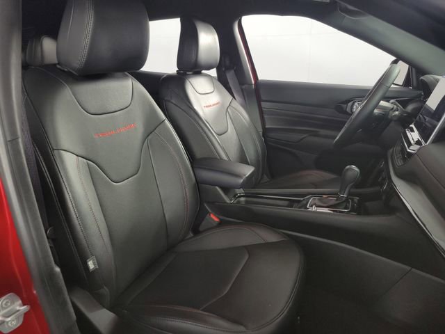 Used 2025 Jeep Compass Trailhawk w/ Trailhawk Elite Group image 14