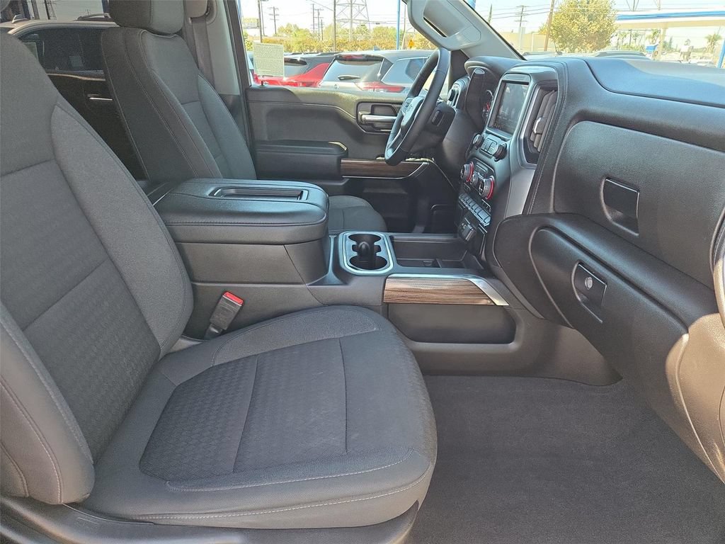 Certified 2022 Chevrolet Silverado 1500 RST AWD/4WD image 19