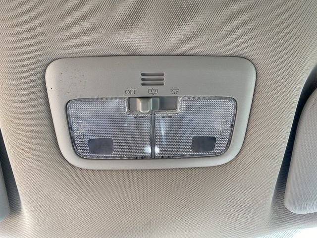 Used 2019 Toyota Corolla SE FWD image 16