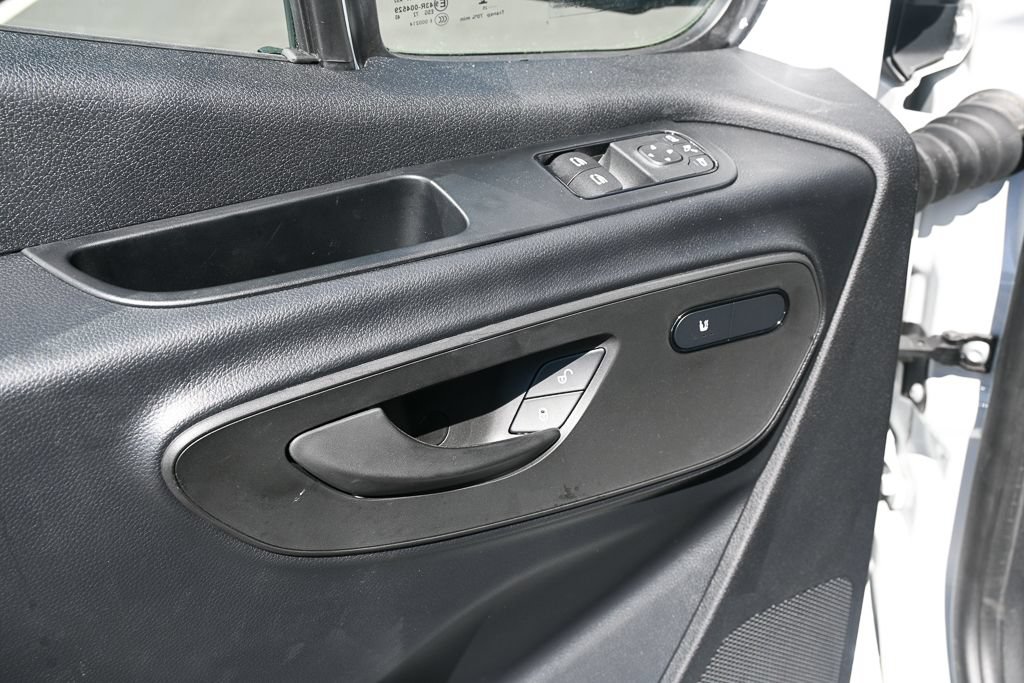 Used 2025 Mercedes-Benz Sprinter 2500 image 8