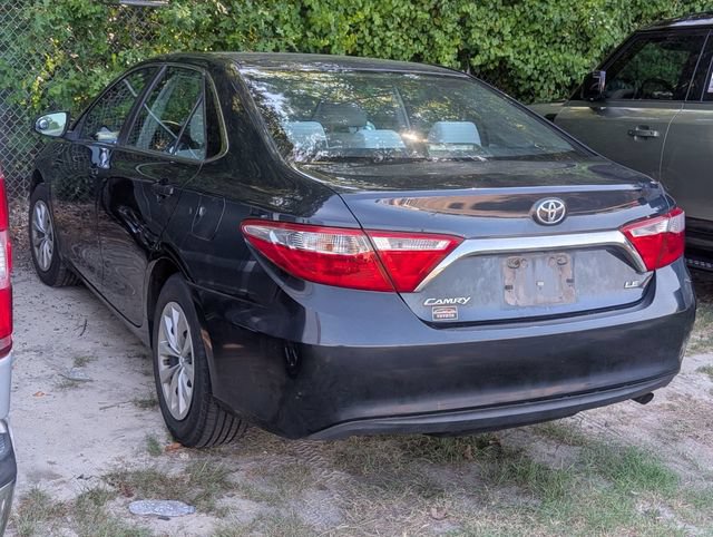 Used 2017 Toyota Camry LE FWD image 3