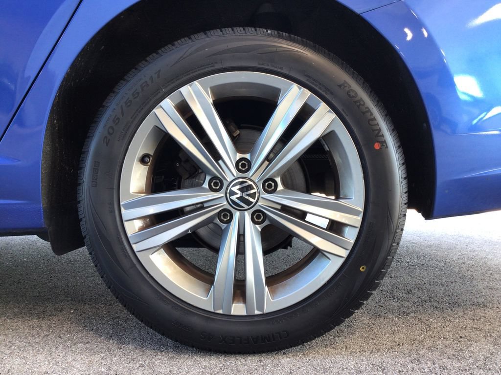 Used 2024 Volkswagen Jetta SE FWD image 18