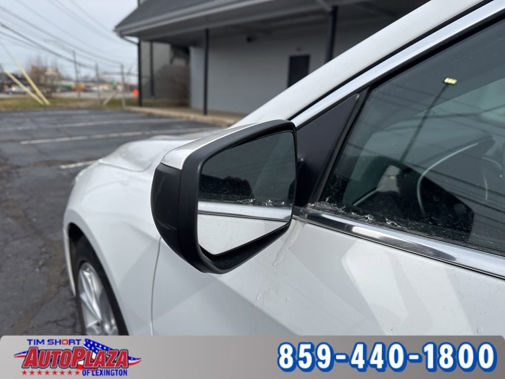 Used 2024 Chevrolet Malibu LT image 11