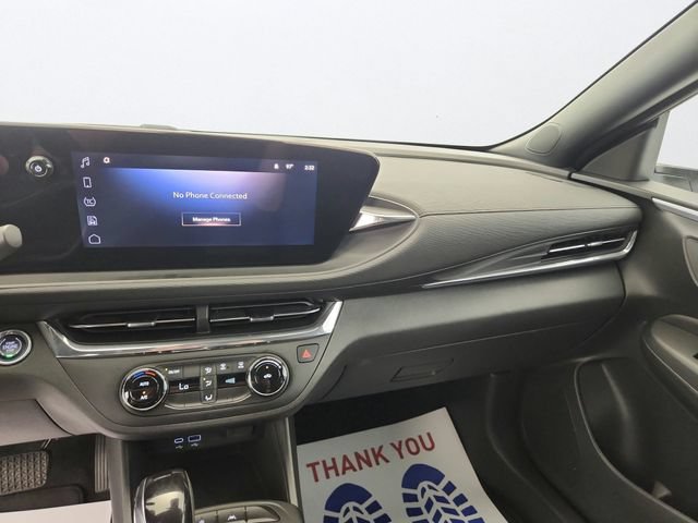 Used 2026 Buick Envista Preferred FWD image 17