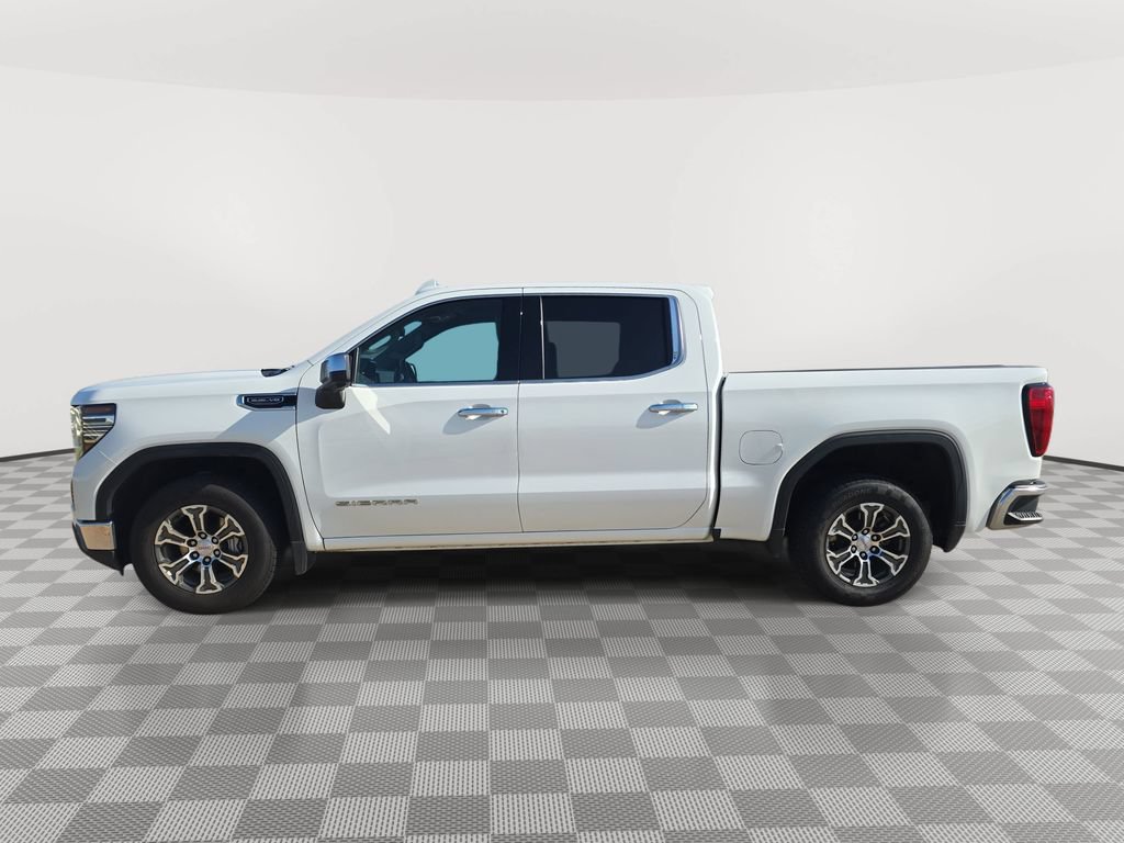 Used 2025 GMC Sierra 1500 SLT RWD image 4