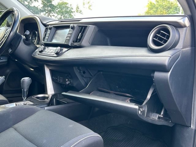 Used 2018 Toyota RAV4 XLE w/ Convenience Package AWD/4WD image 28