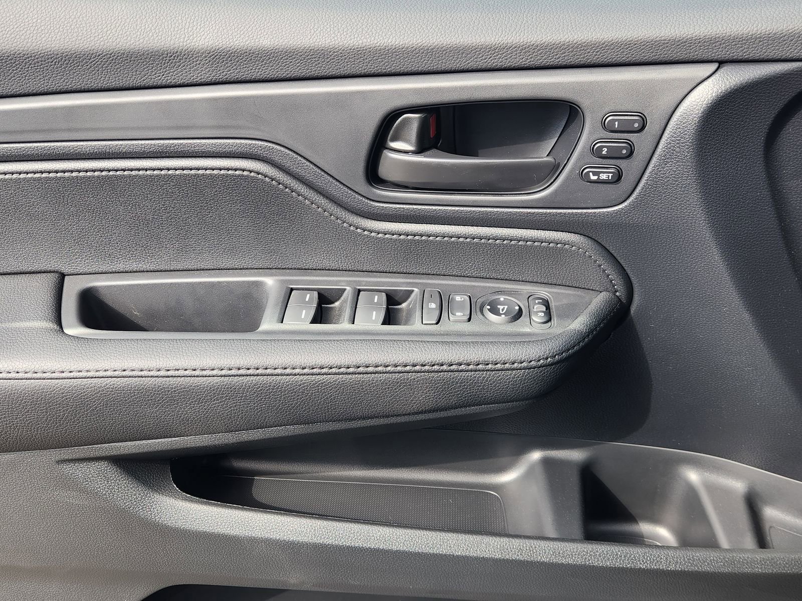 New 2026 Honda Odyssey EX-L image 7