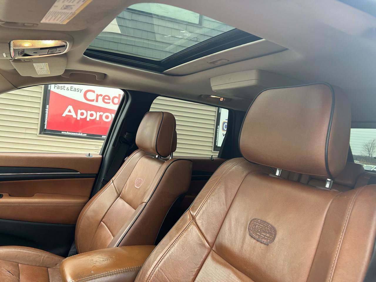 Used 2011 Jeep Grand Cherokee Overland Summit image 18