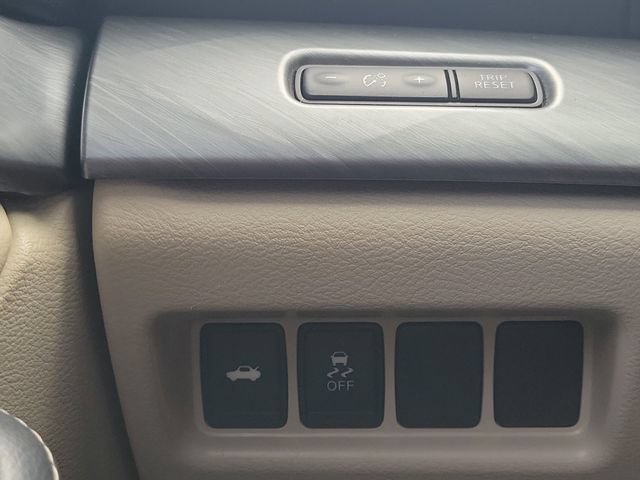 Used 2016 Nissan Maxima 3.5 SV w/ Interior Lighting Package FWD image 29