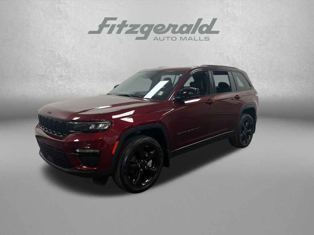 Used 2025 Jeep Grand Cherokee Limited w/ Black Appearance Package RWD image 1
