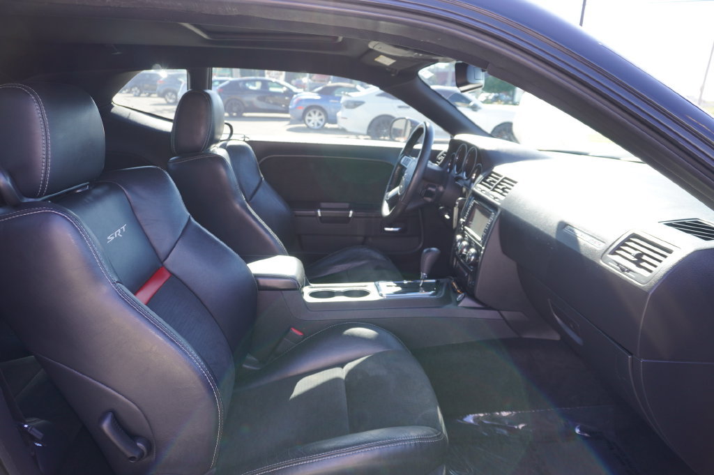 Used 2009 Dodge Challenger SRT8 w/ SRT Option Group II RWD image 26