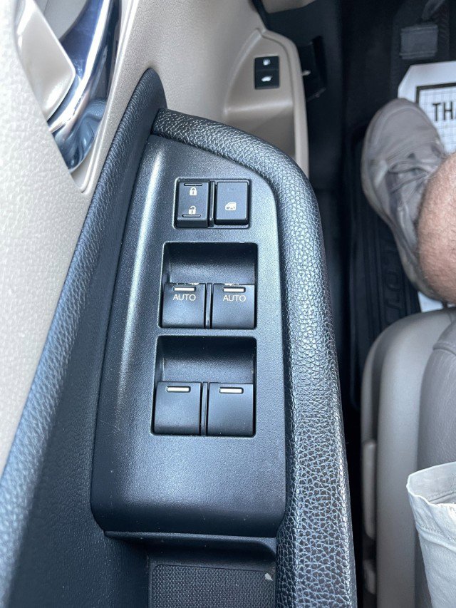 Used 2017 Honda Pilot Touring image 24