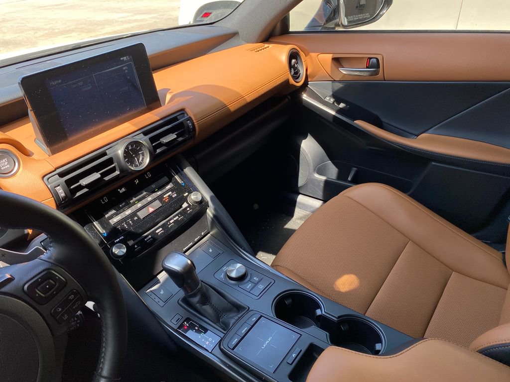 Used 2024 Lexus IS 350 F Sport RWD image 5