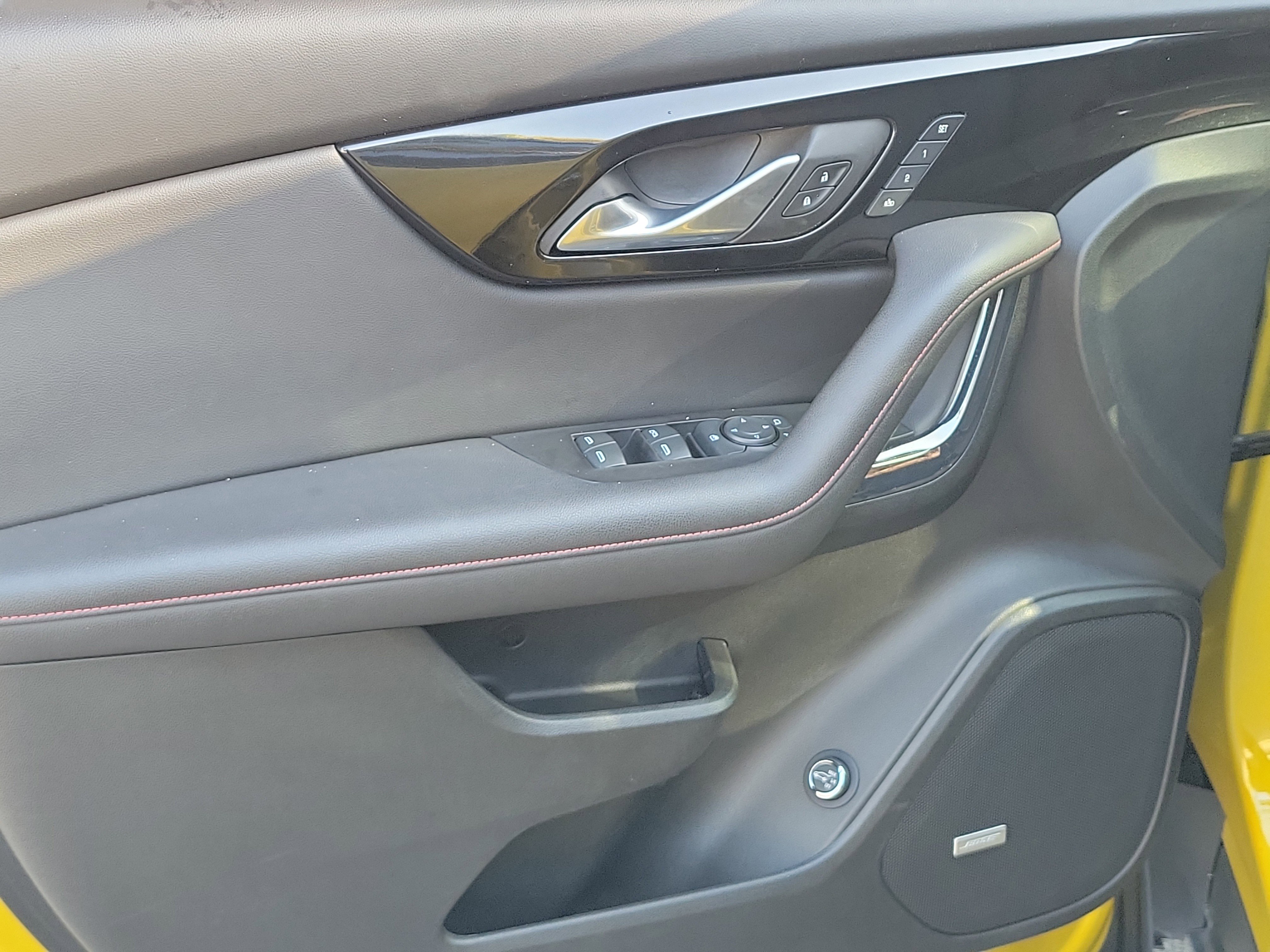 Used 2022 Chevrolet Blazer RS w/ Enhanced Convenience Package FWD image 17