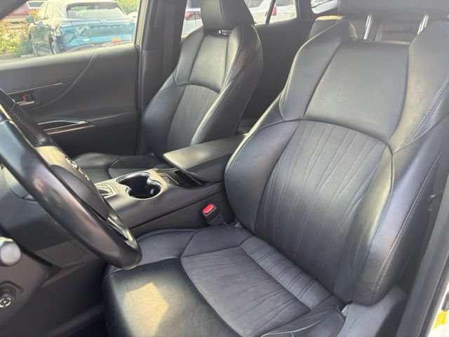 Used 2021 Toyota Venza XLE w/ Carpet Mat Package (TMS) AWD/4WD image 12