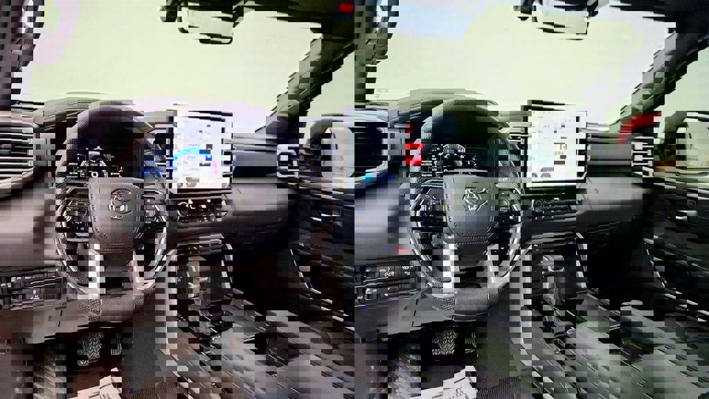 Used 2025 Toyota Tundra Platinum image 11