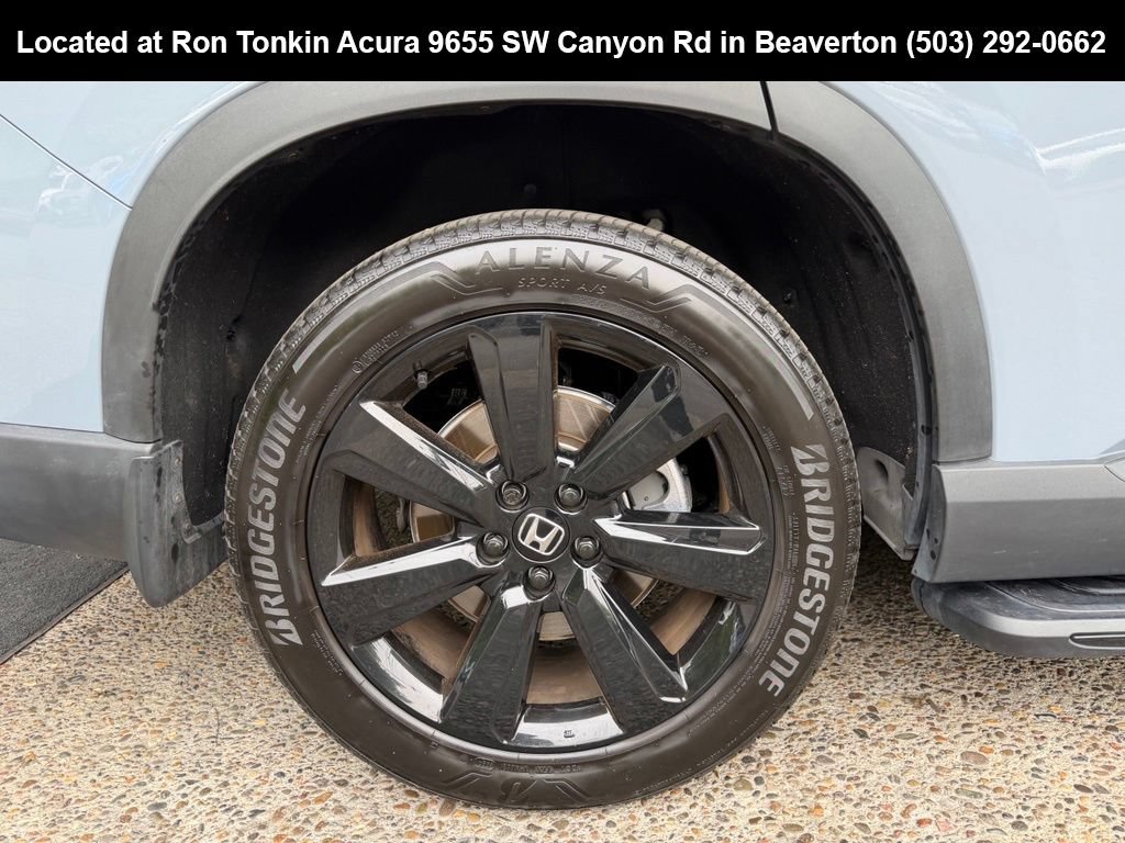 Used 2025 Honda Pilot Black Edition image 9