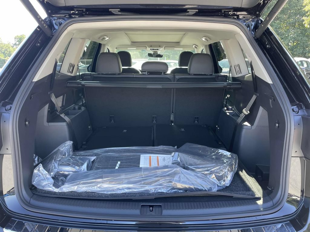 New 2026 Volkswagen Atlas SE FWD image 12