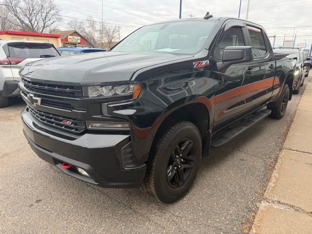 Used 2019 Chevrolet Silverado 1500 LT Trail Boss AWD/4WD image 3