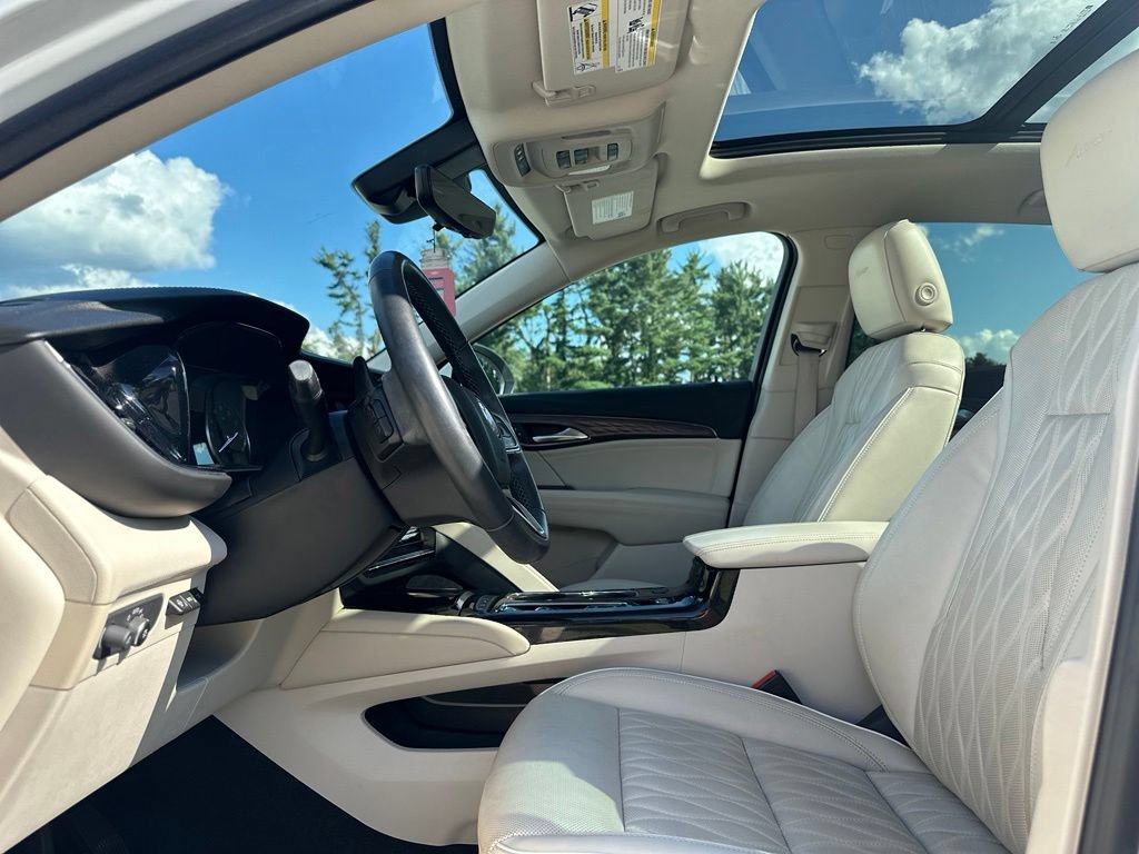 Used 2021 Buick Envision Avenir w/ Technology Package II AWD/4WD image 17