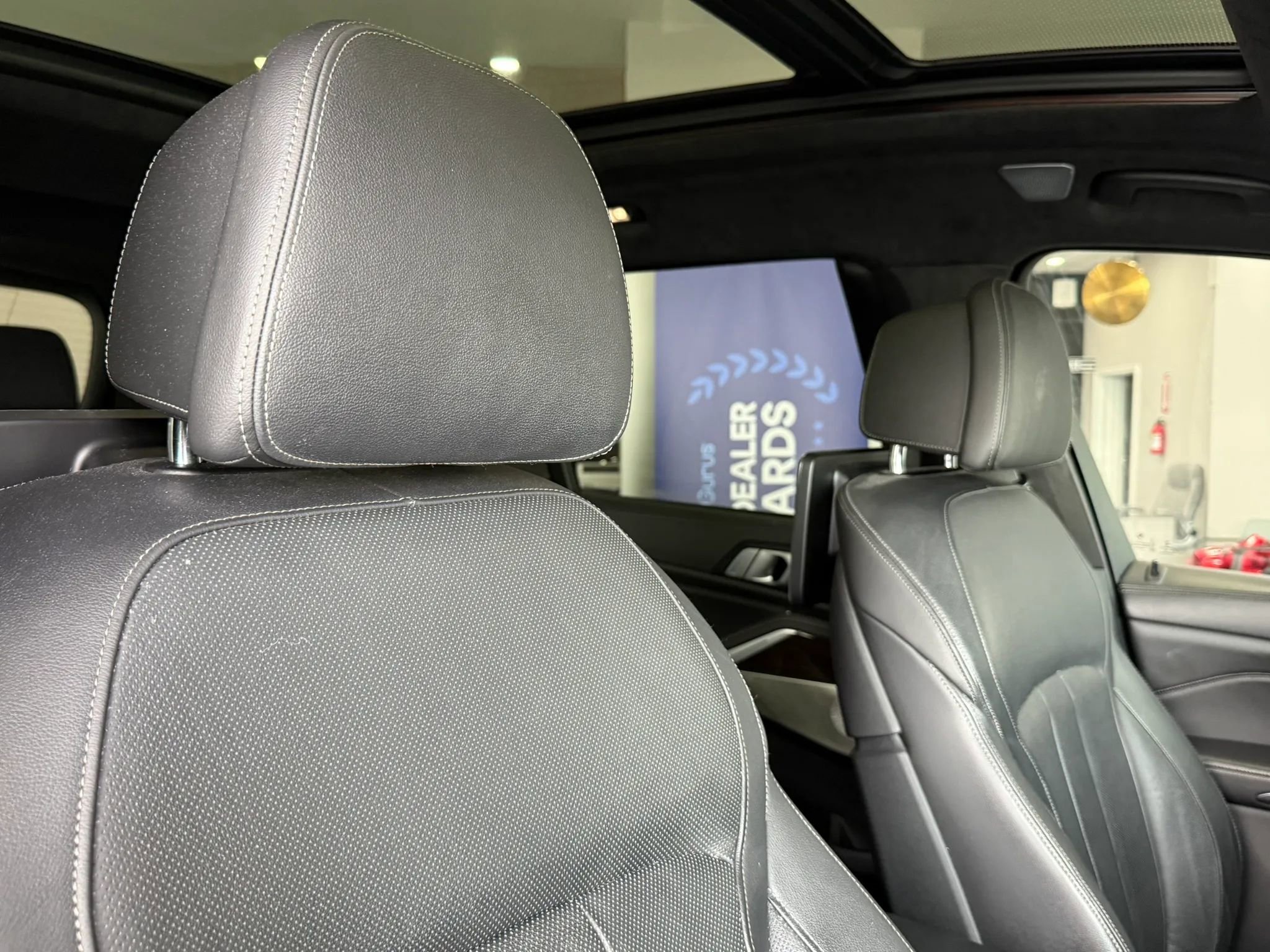 Used 2019 BMW X7 xDrive50i w/ Dynamic Handling Package image 27