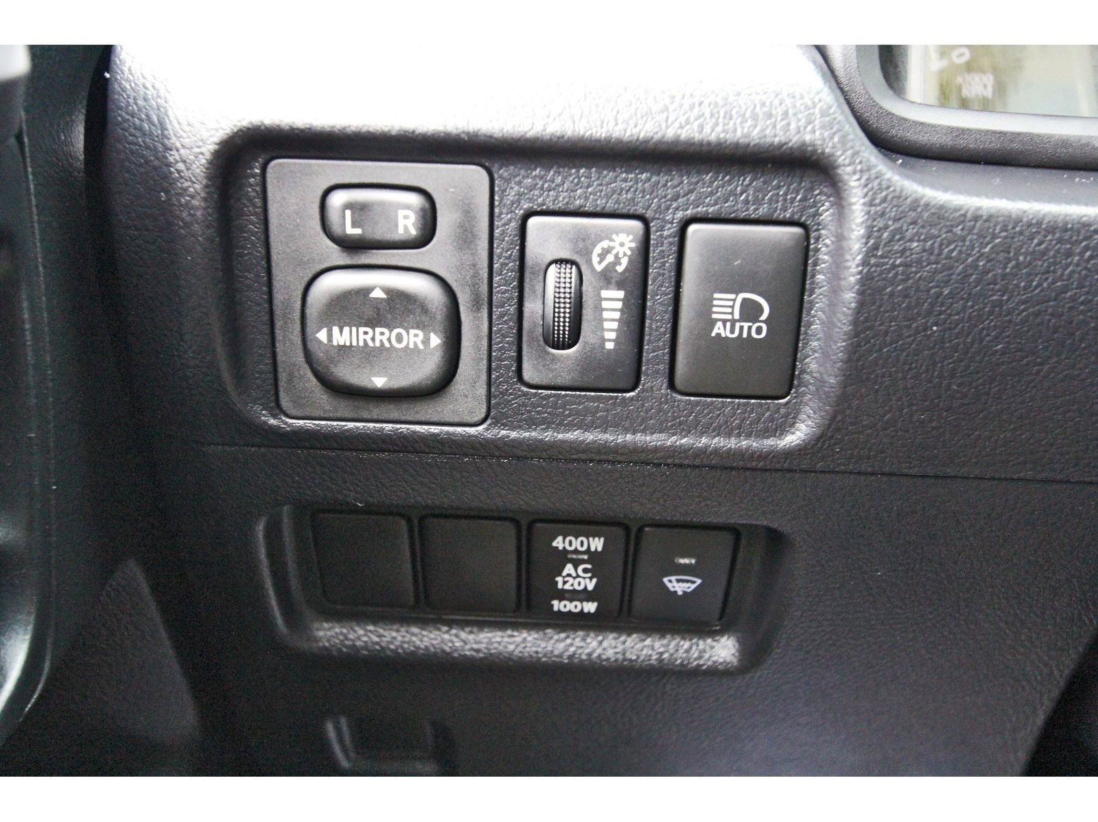 Used 2022 Toyota 4Runner SR5 Premium w/ Moonroof Package image 19