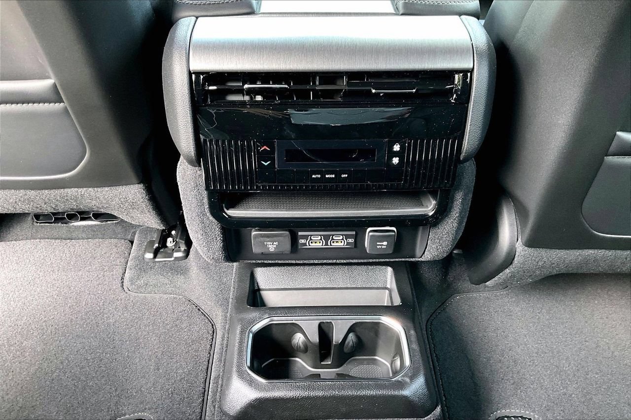 New 2026 Jeep Grand Wagoneer 4WD image 16
