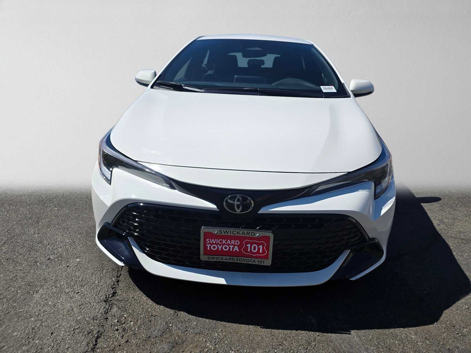 Used 2025 Toyota Corolla SE FWD image 8