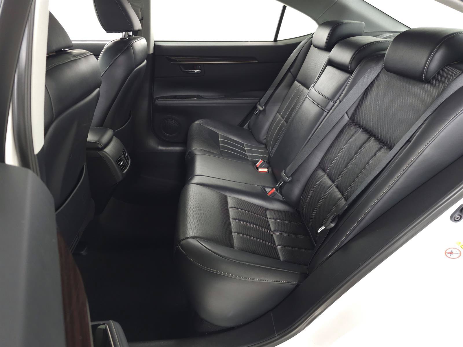 Used 2017 Lexus ES 350 w/ Luxury Package FWD image 30