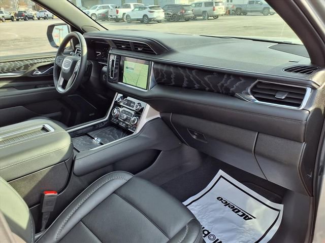 Used 2023 GMC Yukon XL Denali image 90