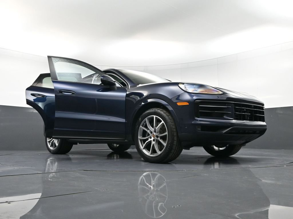 New 2026 Porsche Cayenne Coupe image 38