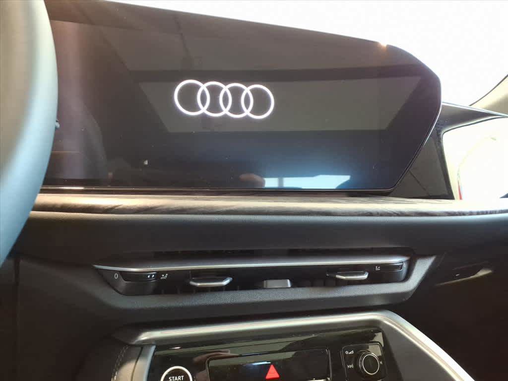 Used 2025 Audi Q5 Premium Plus w/ Premium Plus image 12