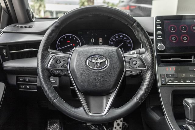 Used 2019 Toyota Avalon XSE FWD image 9