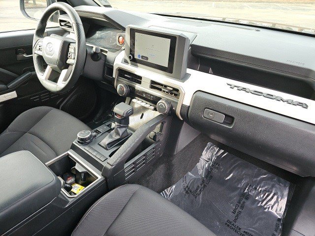 Used 2024 Toyota Tacoma TRD Off-Road image 14