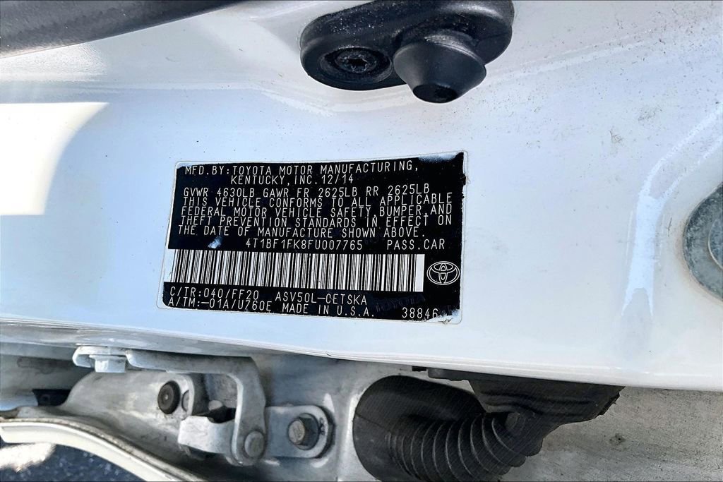 Used 2015 Toyota Camry SE FWD image 14