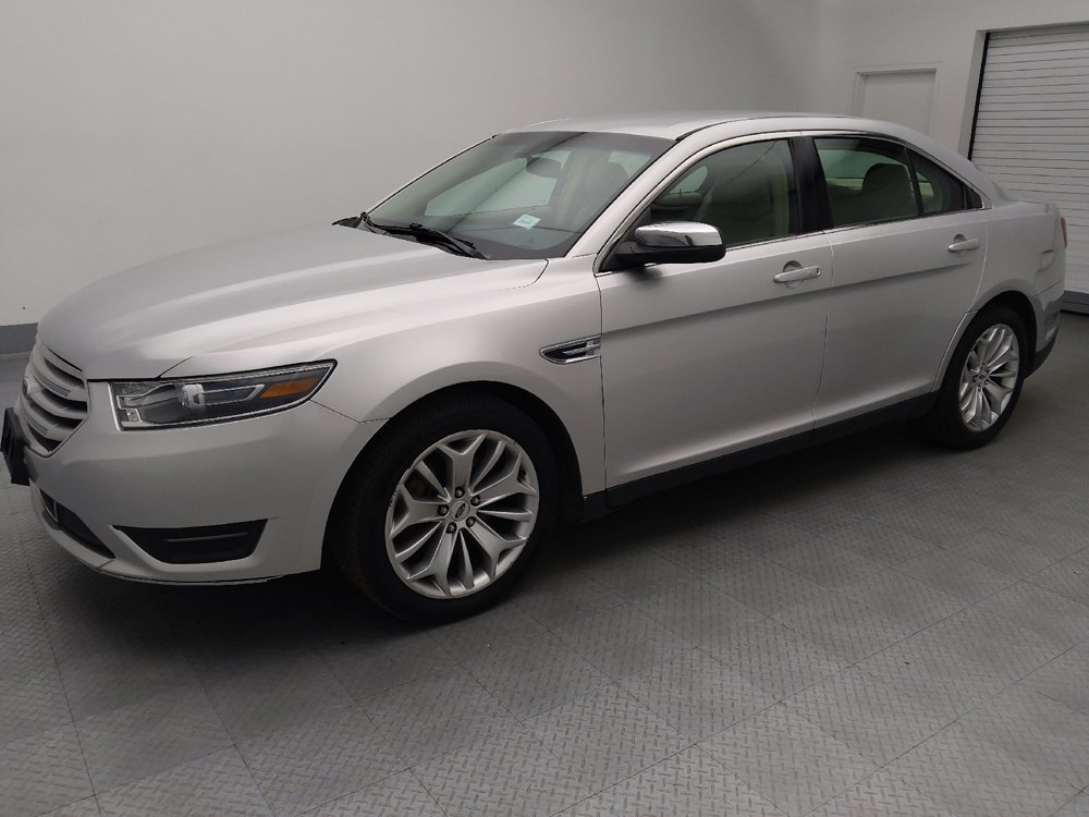 Used 2016 Ford Taurus Limited FWD image 2