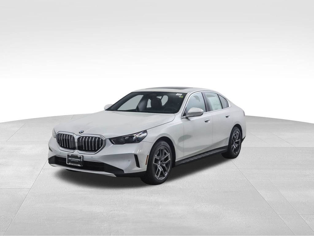 New 2026 BMW 530i xDrive w/ Premium Package