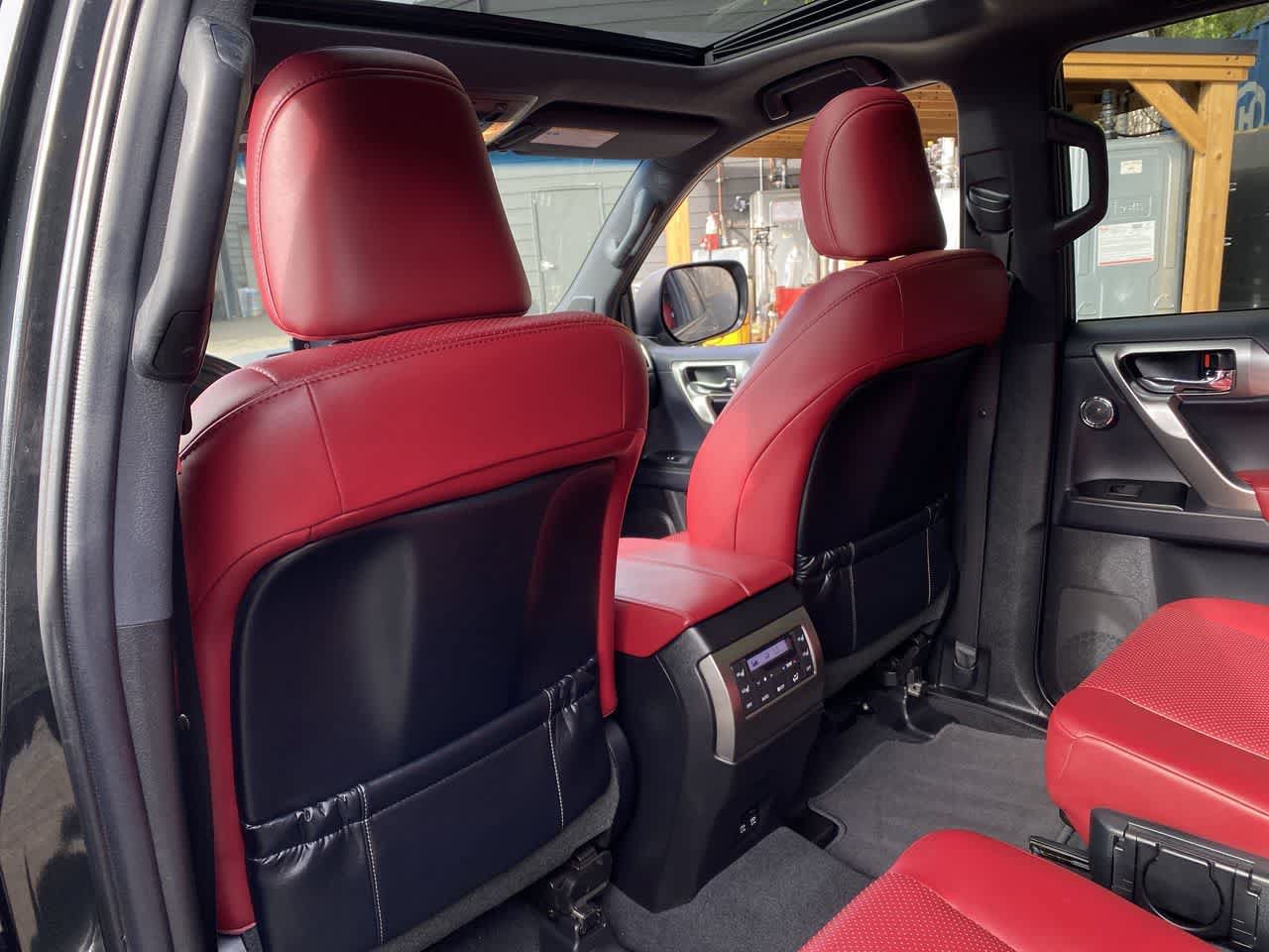 Used 2023 Lexus GX 460 Luxury w/ Sport Design Package AWD/4WD image 16