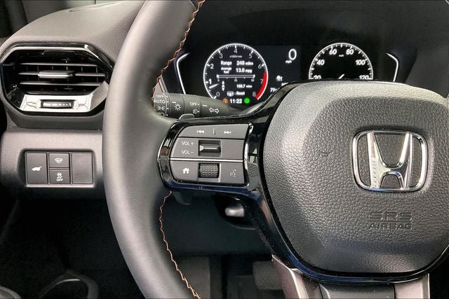 Certified 2025 Honda Pilot TrailSport image 23