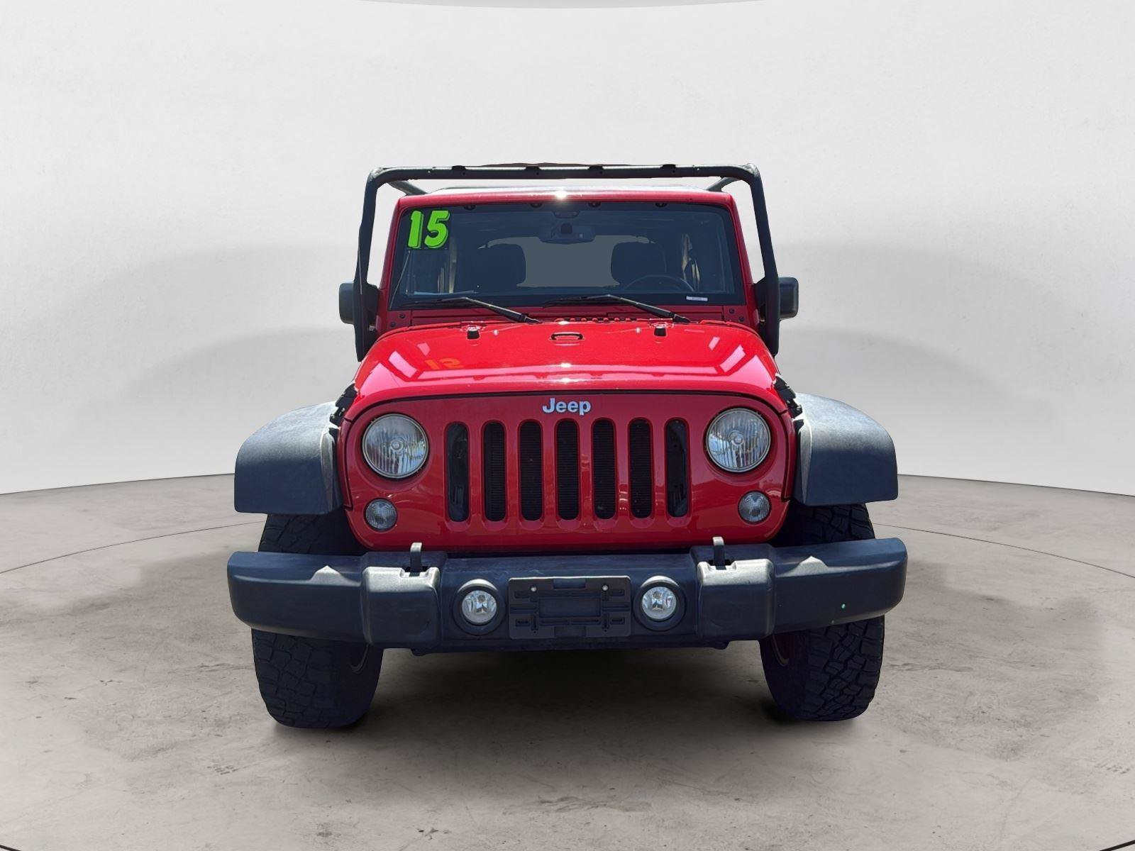 Used 2015 Jeep Wrangler Unlimited Rubicon w/ Max Tow Package AWD/4WD image 2