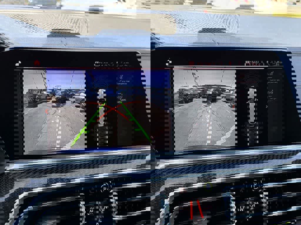 Used 2021 BMW X5 M50i w/ Executive Package image 19