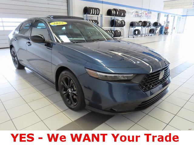 Used 2025 Honda Accord SE image 16