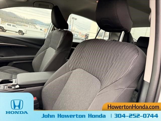 Used 2026 Toyota Camry LE image 10