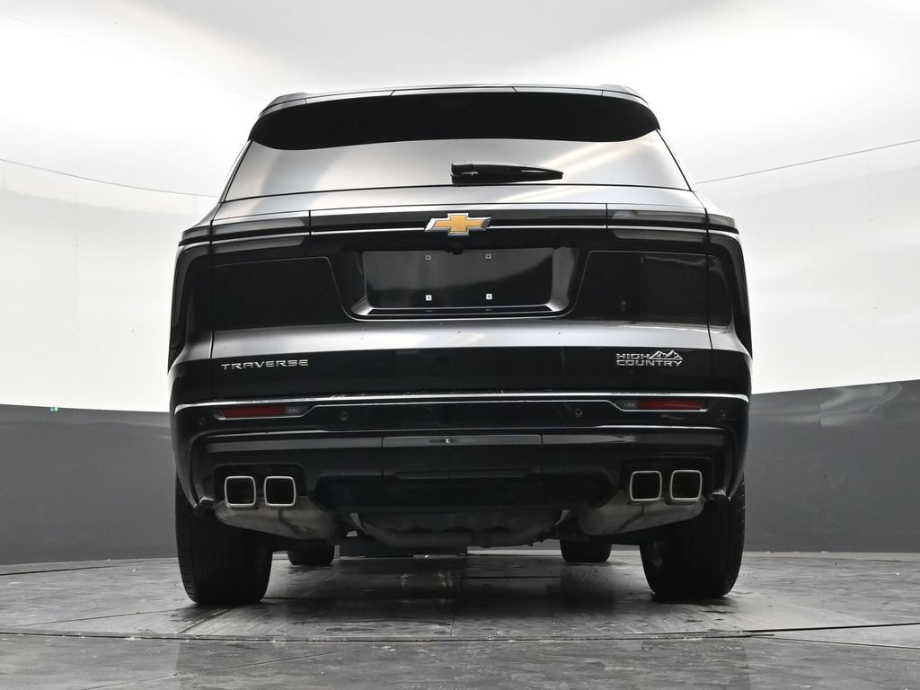 Used 2025 Chevrolet Traverse High Country FWD image 23